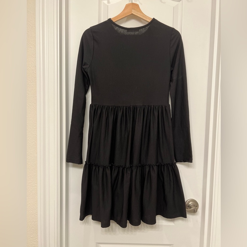 ✨SOLD!!✨ LIKE NEW!! Womens Zara black tiered mini dress LIMITED EDITION